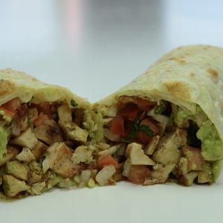 POLLO ASADO BURRITO
